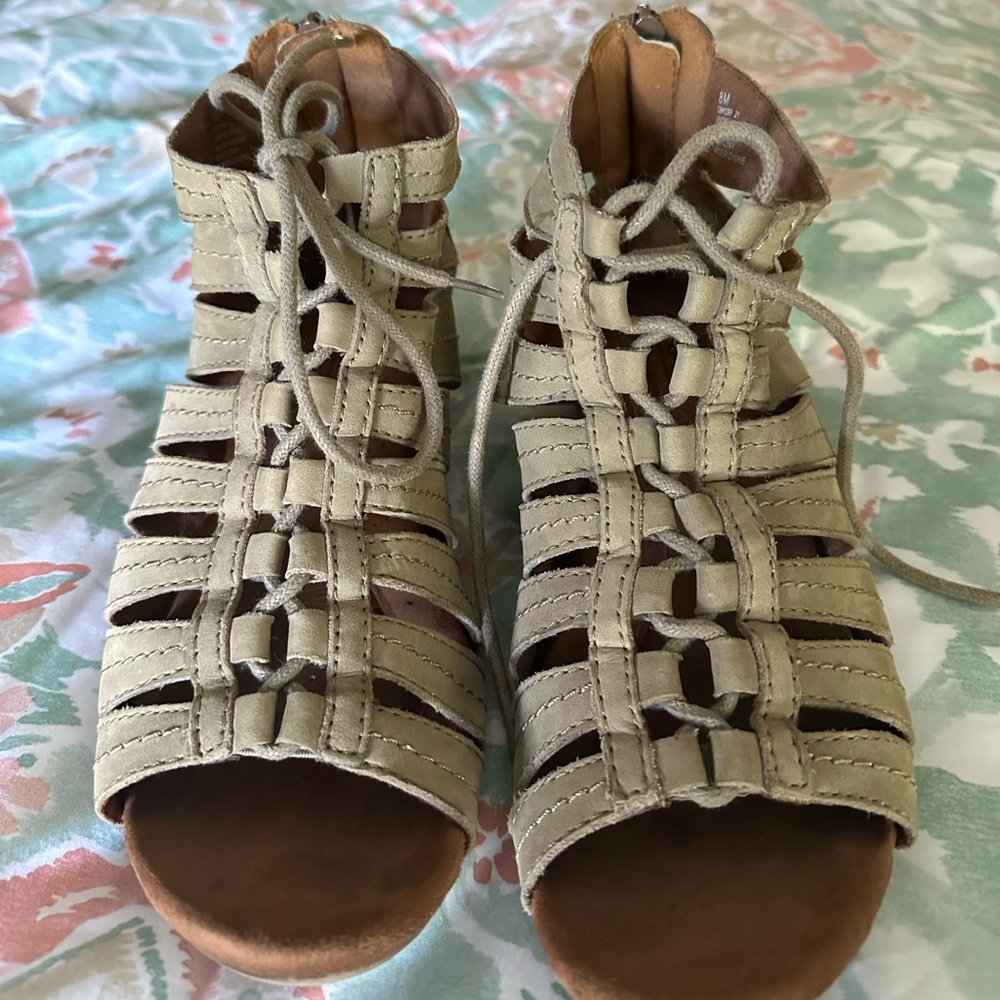 Rockport wedges